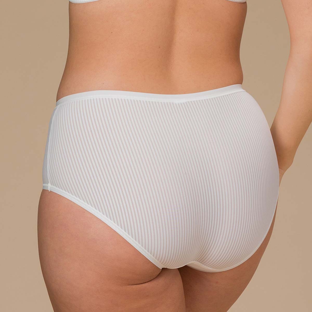 Trofé Sanna midi trusse, creme - 90194 - 1300 - Offwhite
