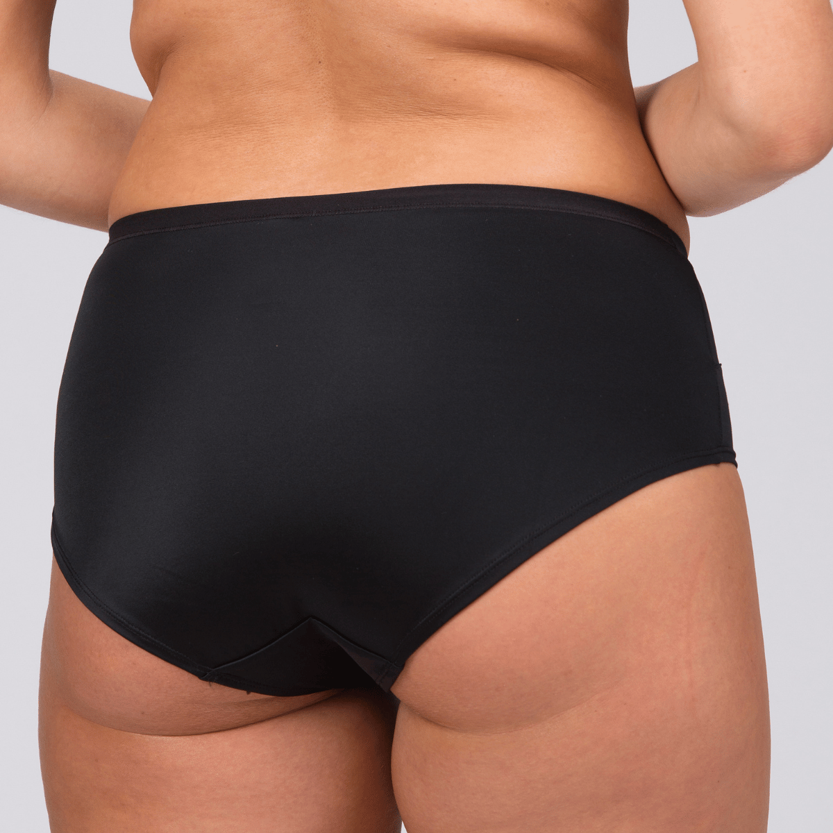 Trofé Bella midi trusse, sort - 90290 - 1200 - Black