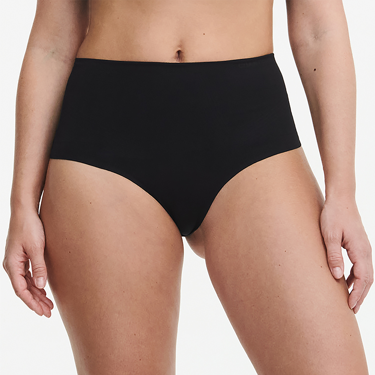 Chantelle Smooth Comfort Shapewear High-Waisted g-streng, sort - C10U90 - 011 - Black