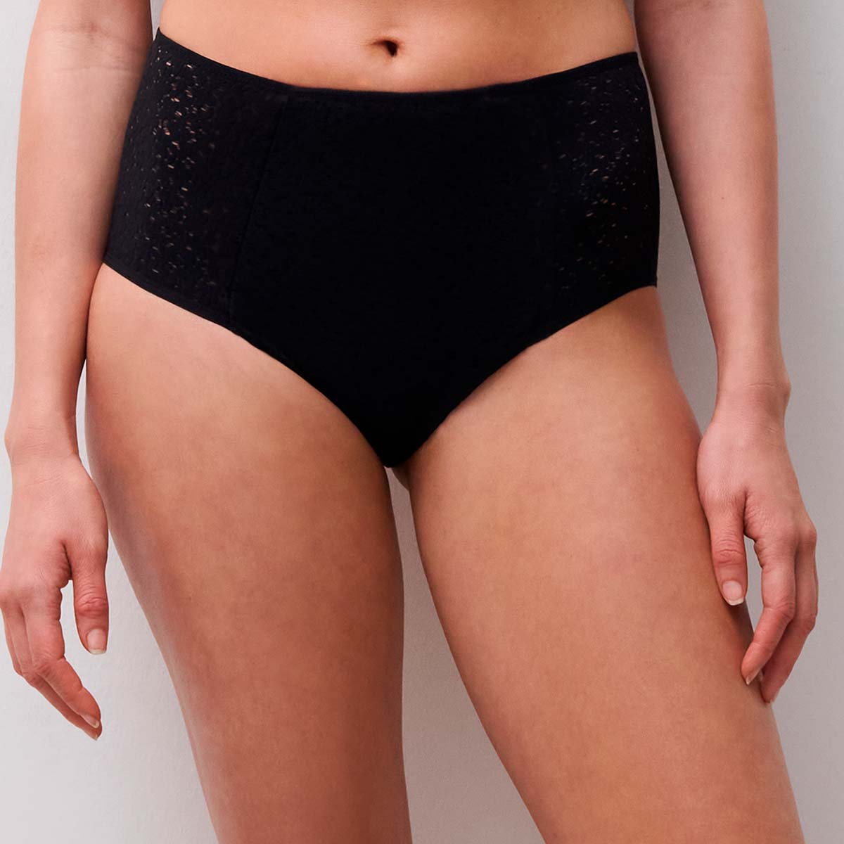 Chantelle EasyFeel Norah maxi trusse, sort - C13F30 - 011 - Black