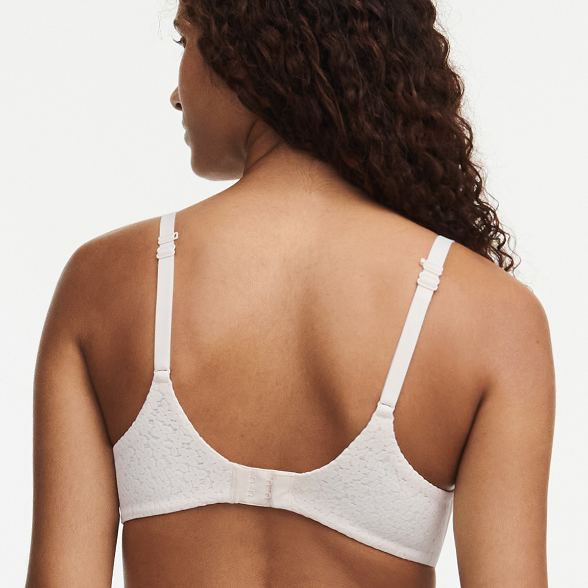 Chantelle EasyFeel Norah BH med bøjle, nude - C13FN0 - 0NL - Pearl