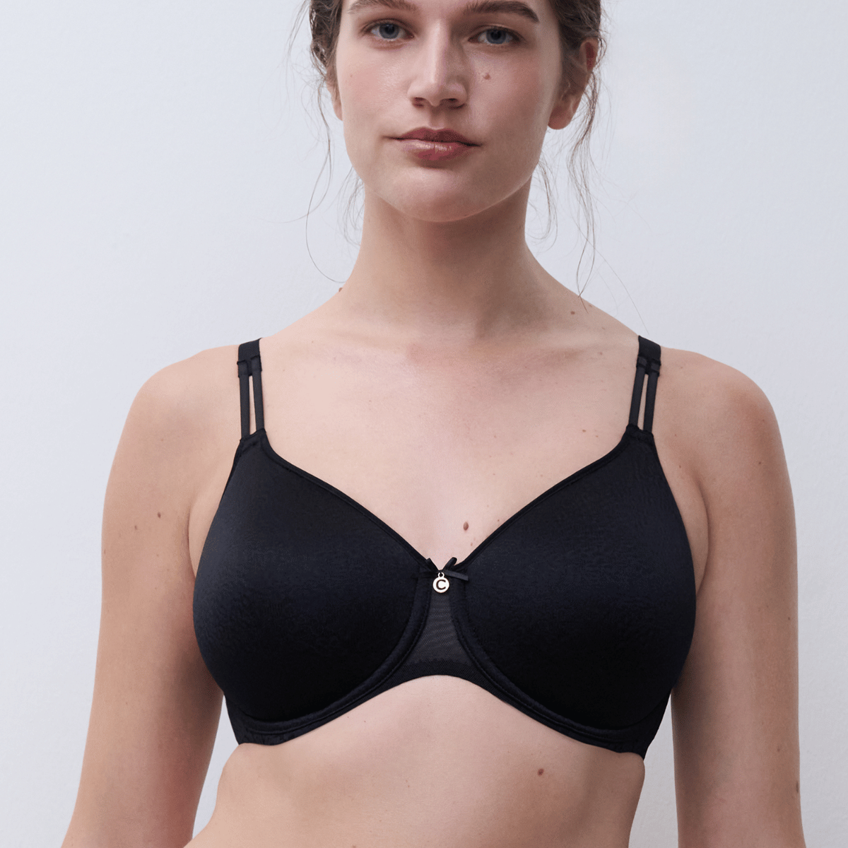 Chantelle Easyfeel Norah BH med bøjle, sort - C13FN3 - 011 - Black