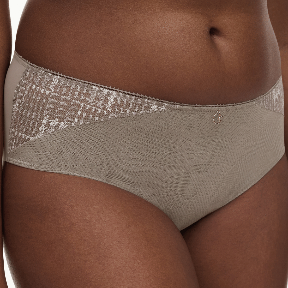 Chantelle Intrigue maxi trusse, grå - C13WC5 - 05G - Safari Grey