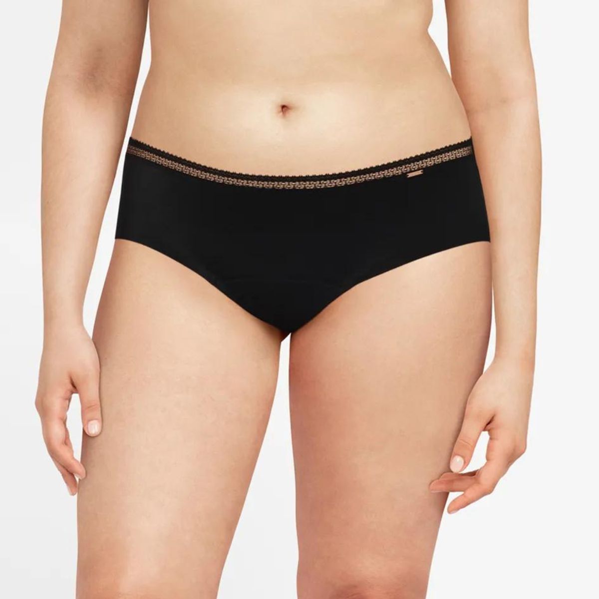 Chantelle Lace Cycle Hipster menstruationstrusse, sort - C16L40 - 011 - Black
