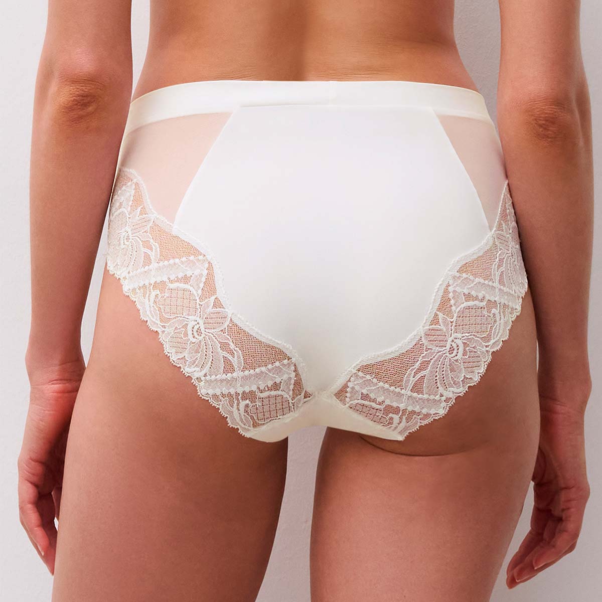 Chantelle Orangerie Dream maxi trusse, natural - C17Q80 - 0LW - Milk
