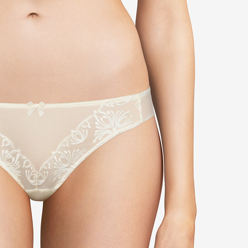 Chantelle Champs Elysées brazilian trusse, natural - C26030 - 035 - Ivory