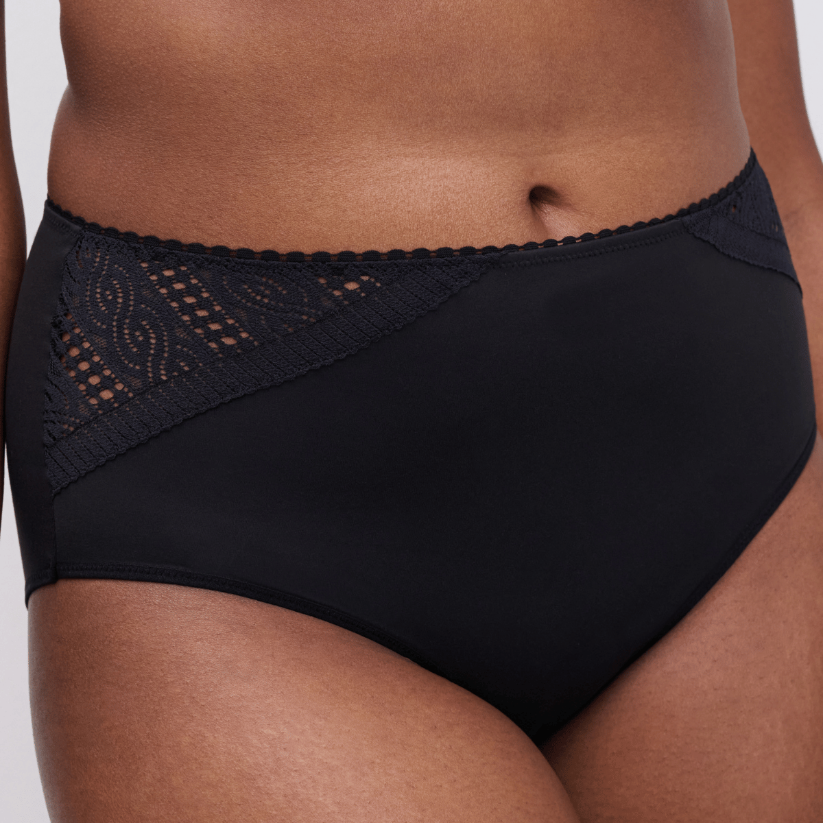 Chantelle Easyfeel Easy Support maxi trusse, sort - C915C5 - 011 - Black