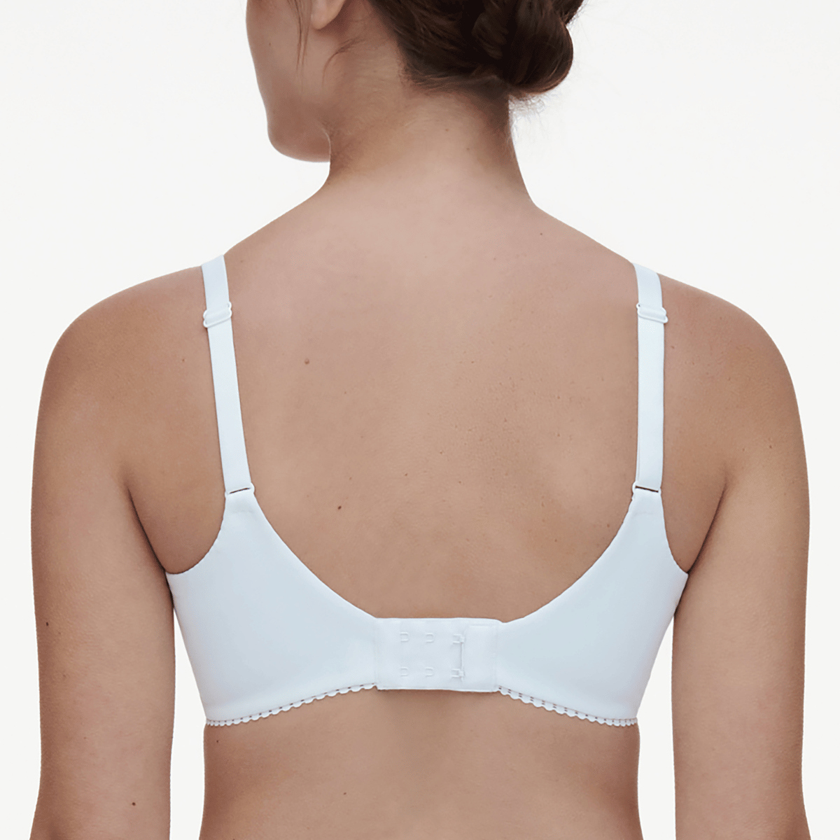 Chantelle EasyFeel Easy Support BH med bøjle, hvid - C915MU - 010 - White