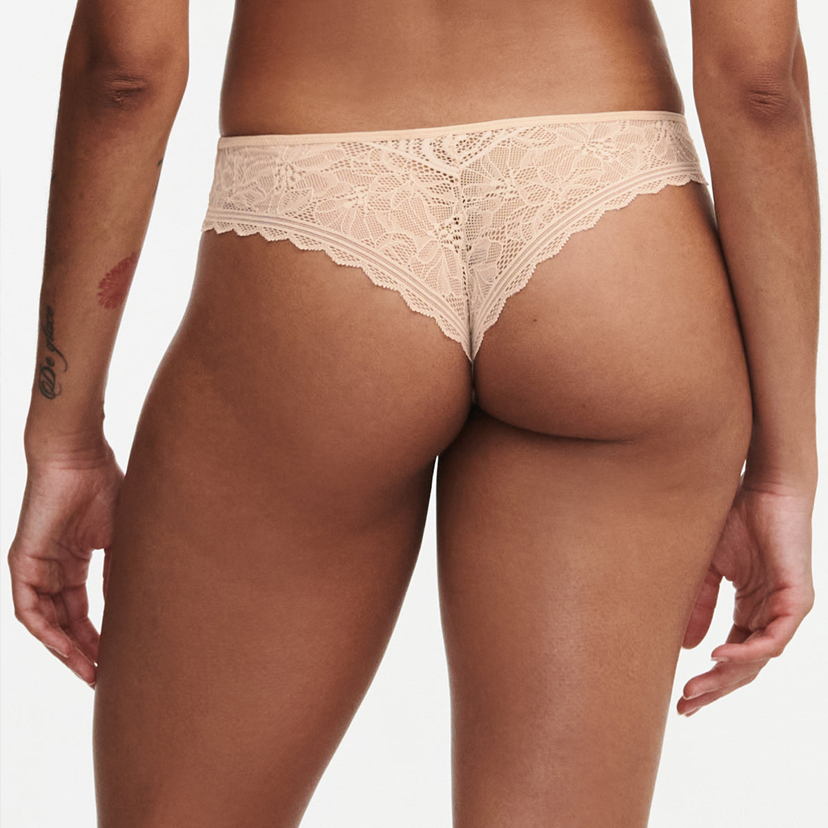Chantelle EasyFeel Floral Touch g-streng, beige - C942G0 - 01N - Golden Beige