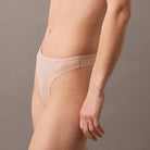 Calvin Klein Perfectly Fit g-streng, beige - LV00QF7820 - 7NS - Cedar
