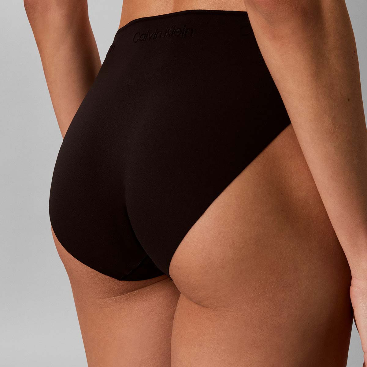 Calvin Klein Invisibles tai trusse, sort - LV00QF8981 - UB1 - Black
