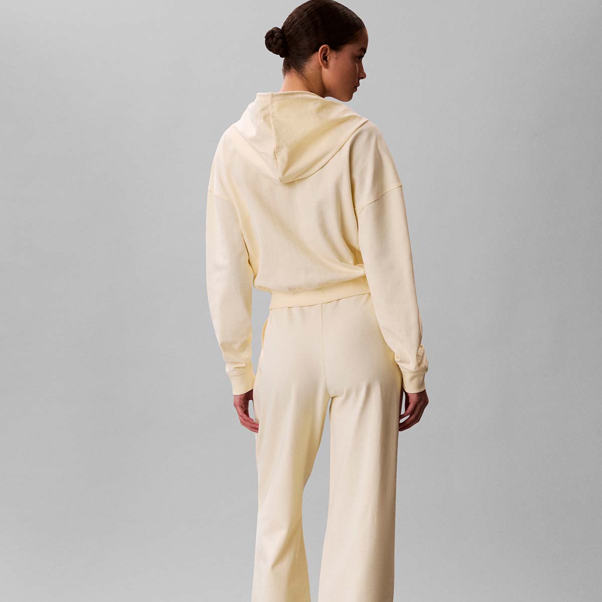 Calvin Klein Logo hættetrøje, gul - LV00QS7599 - ZRK - Pear Sorbet