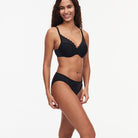 Chantelle EasyFeel Floral Touch BH med bøjle, sort - C94260 - 011 - Black