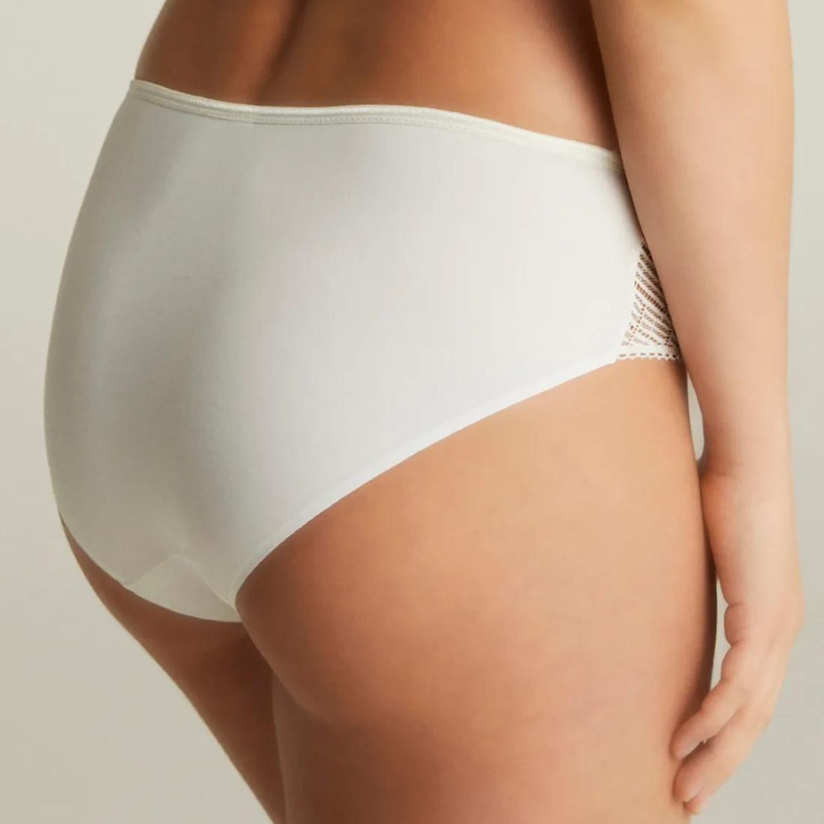 Chantelle EasyFeel Emma tai trusse, natural - C98130 - 0LW - Milk