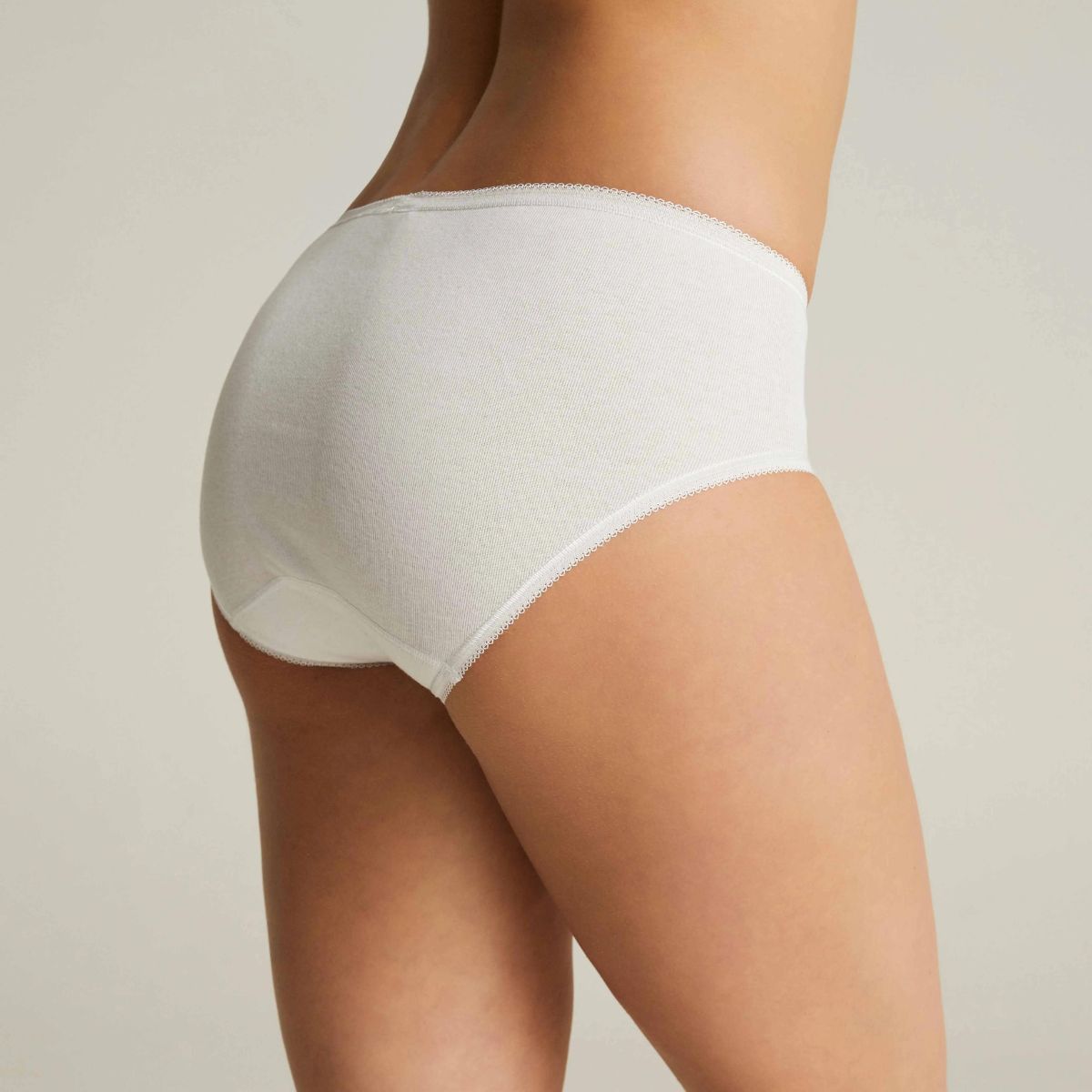 Femilet Debbie hipster trusse, hvid - FN3060 - 010 - White
