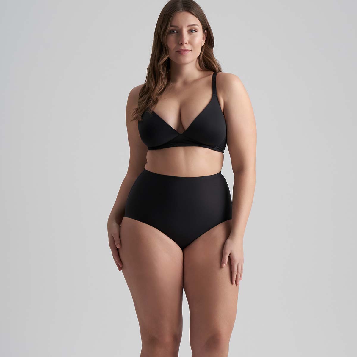 Bye Bra Invisible Mid Waist tai trusse, sort - INVMWB - Black - Black