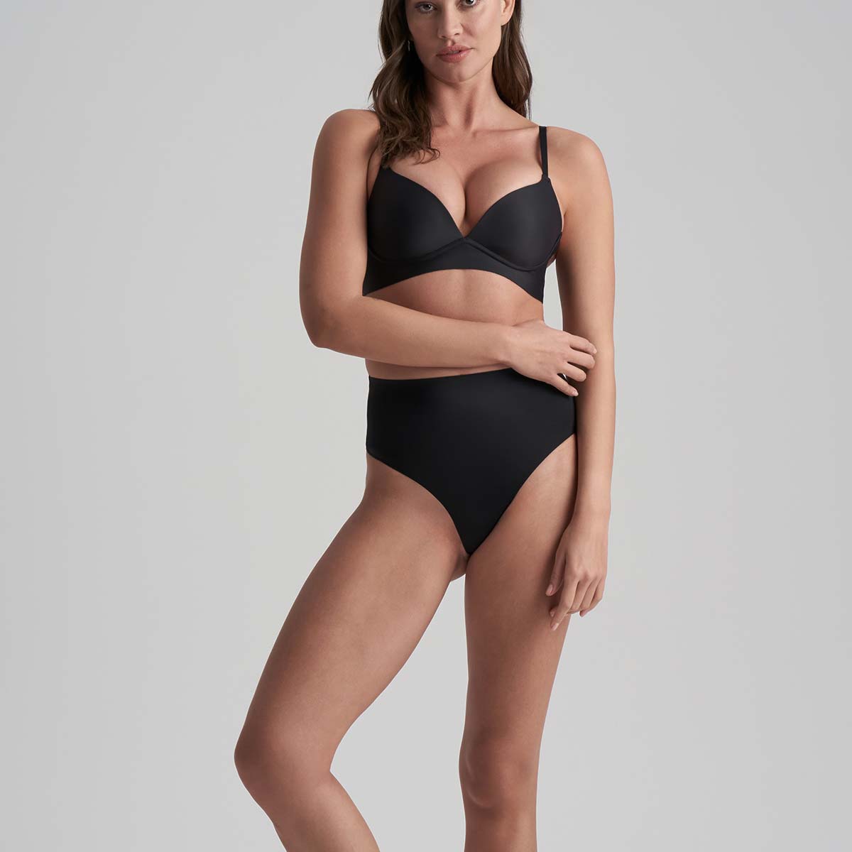 Bye Bra Invisible Mid Waist g-streng, sort - INVMWT - Black - Black