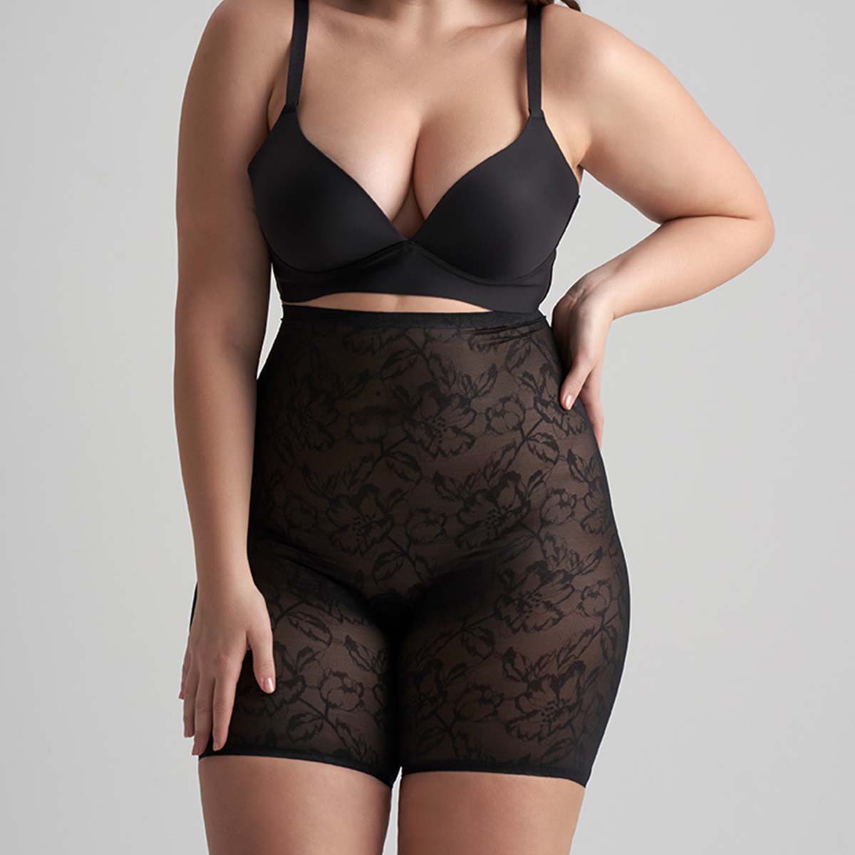 Bye Bra Lacy High Waist Shaping shorts, sort - LACHWS - Black - Black