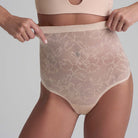 Bye Bra Lacy High Waist Shaping g-streng, beige - LACHWT - Beige - Beige