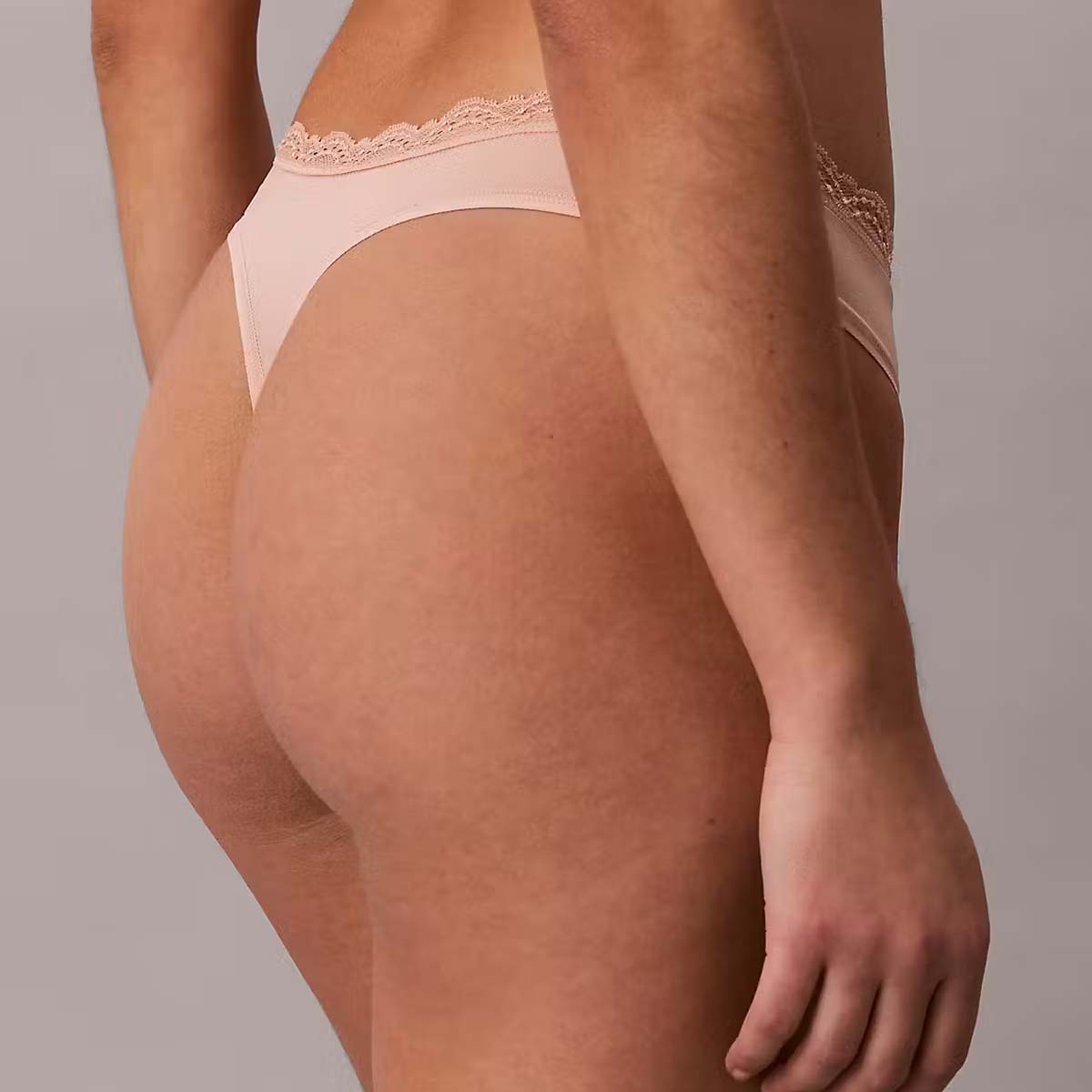 Calvin Klein Microfiber Stretch g-streng, rosa - LV00QD5270 - PWO - Mahogany Rose