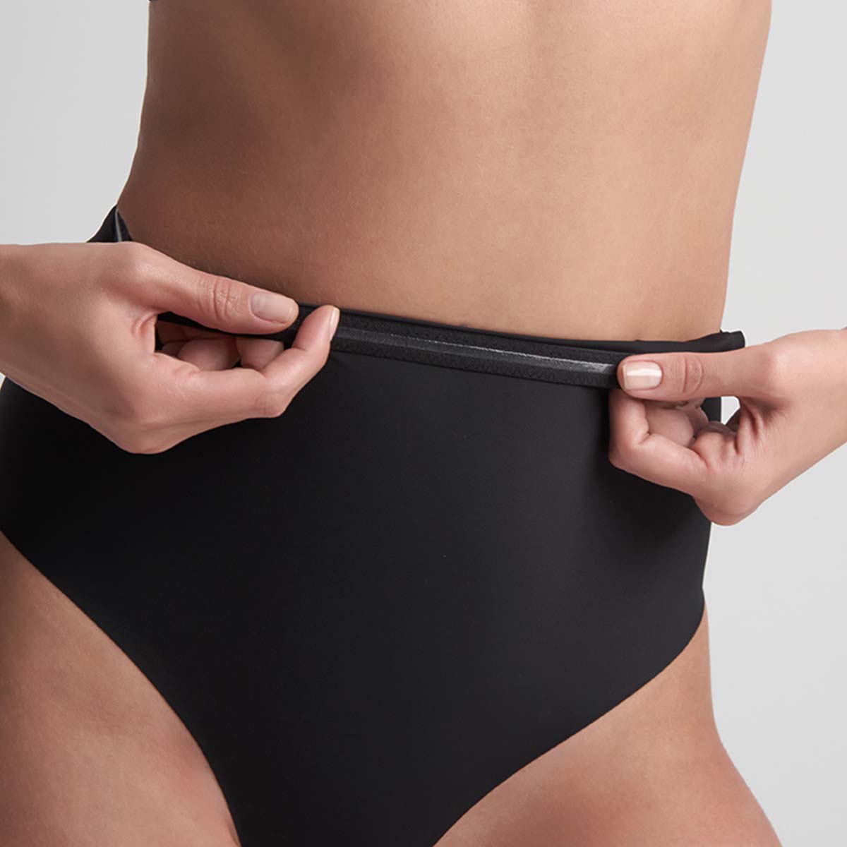 Bye Bra Sculpting Mid Waist g-streng, sort - SCPMWT - Black - Black