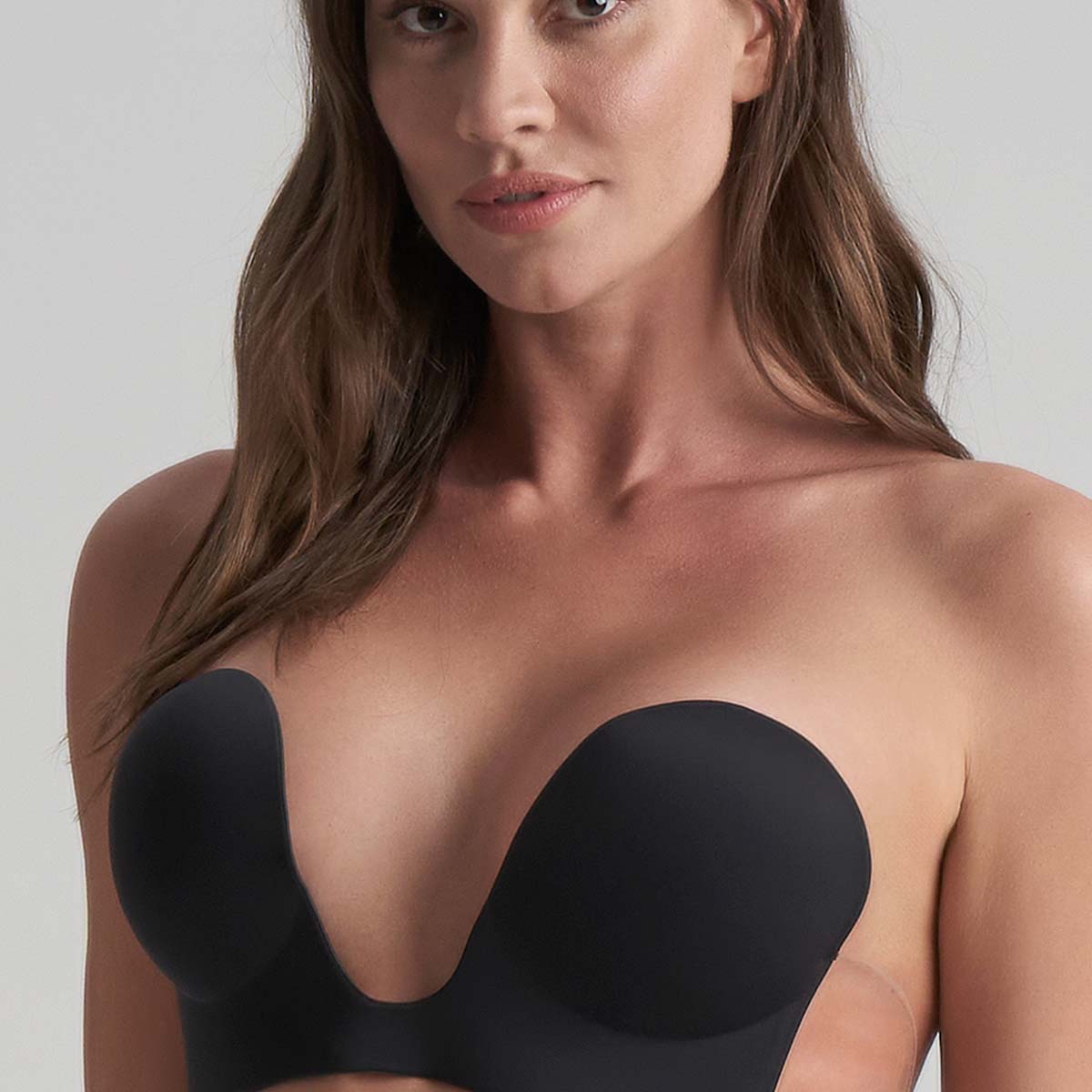 Bye Bra Seamless U-Style selvsiddende BH, sort - SUSBRA - Black - Black