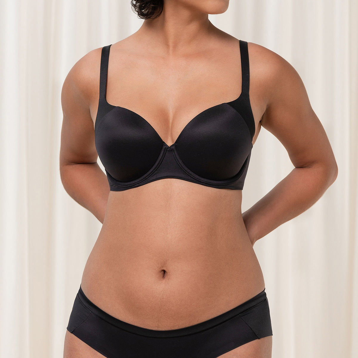 Triumph Body Make-Up Soft Touch WP BH med bøjle, sort - 10194318 - 0004 - Black
