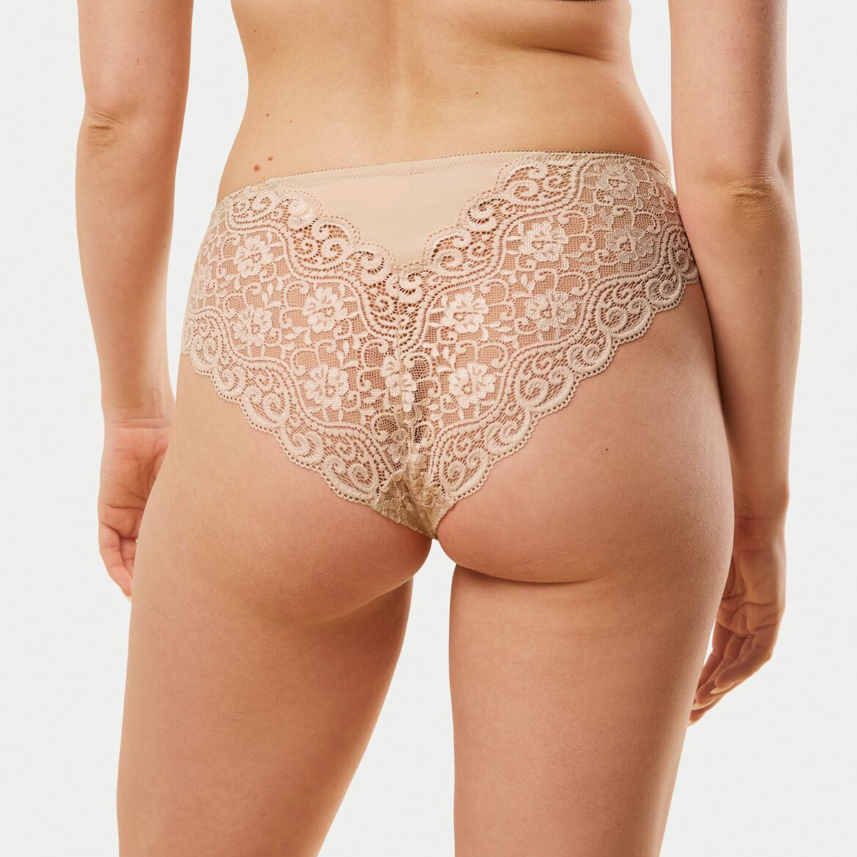 Triumph Amourette tai trusse, beige - 10219109 - 0026 - Skin