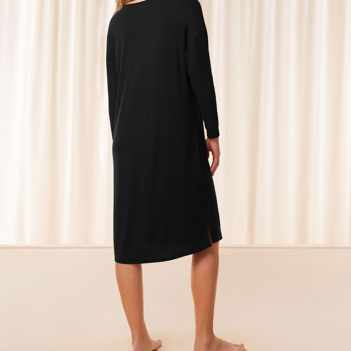 Triumph Timeless Sensuality natkjole, sort - 10221120 - 0004 - Black
