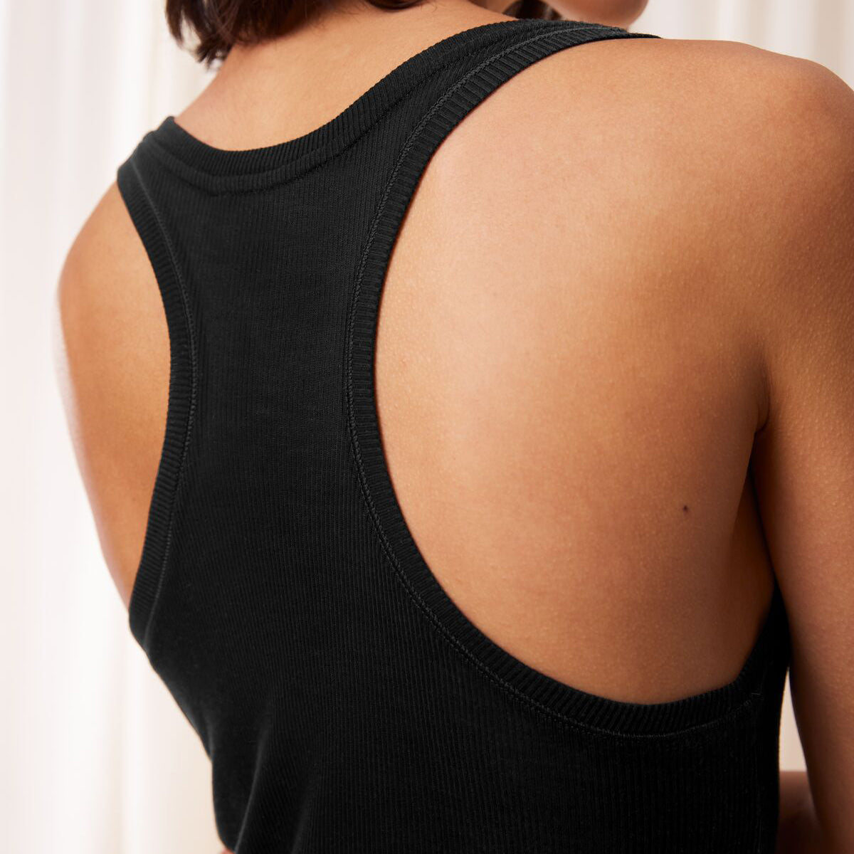 Triumph Beauty Layers top, sort - 10221176 - 0004 - Black