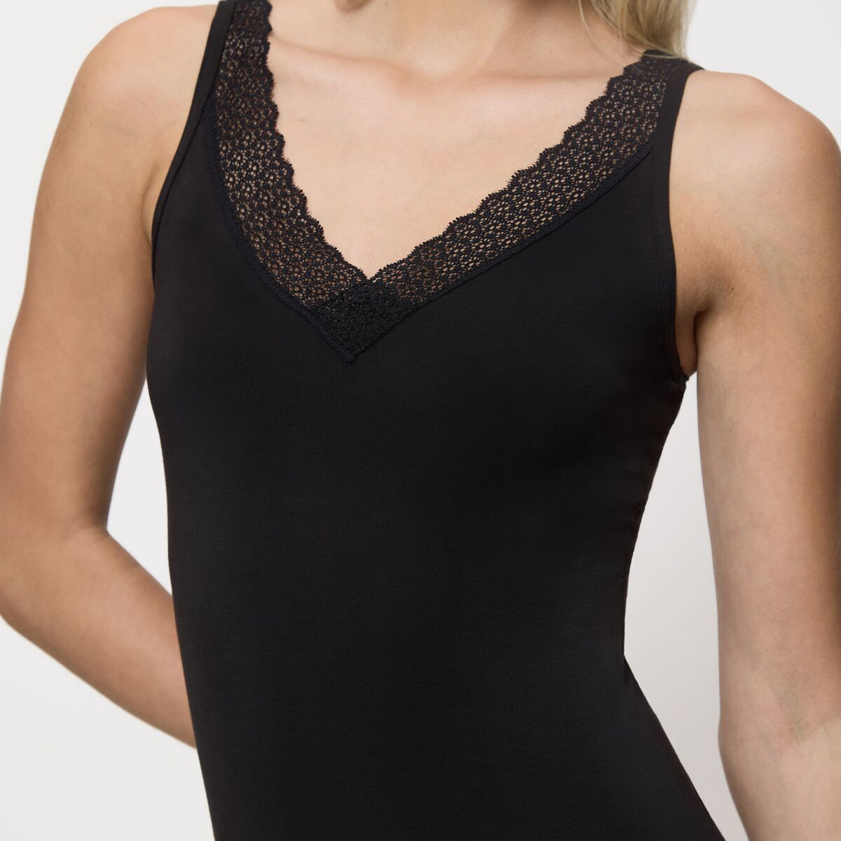 Triumph Feel Of Modal top, sort - 10221637 - 0004 - Black