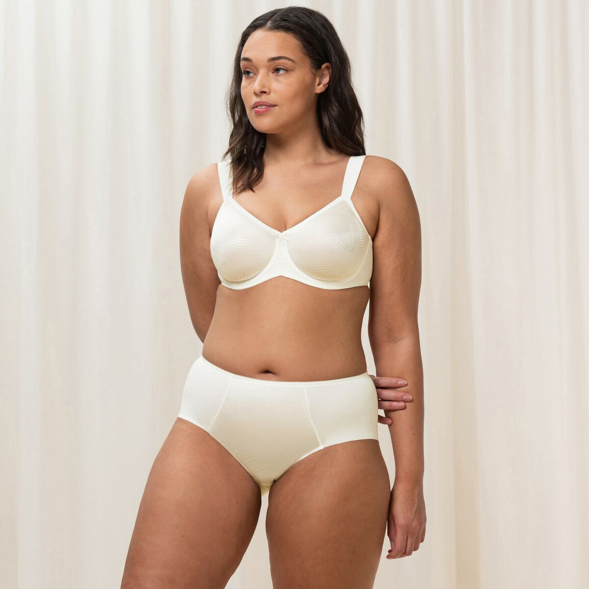 Triumph Essential W minimizer BH, natural - 10166830 - 00GT - Off White