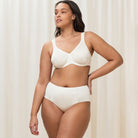 Triumph Lovely Minimizer W BH med bøjle, natural - 10166834 - 00GT - Off White