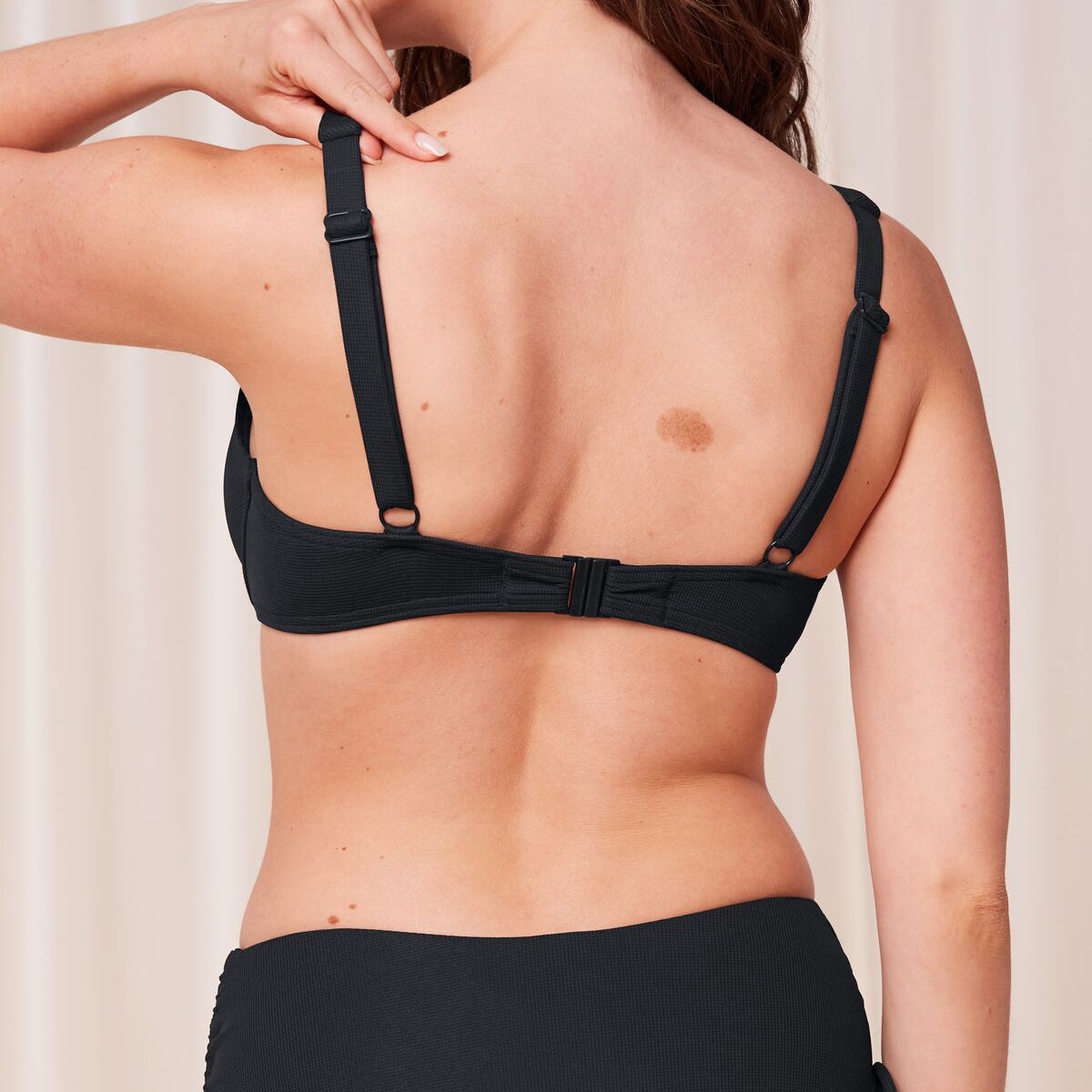 Triumph Summer Glow bikini top med bøjle, sort - 10214567 - 0004 - Black