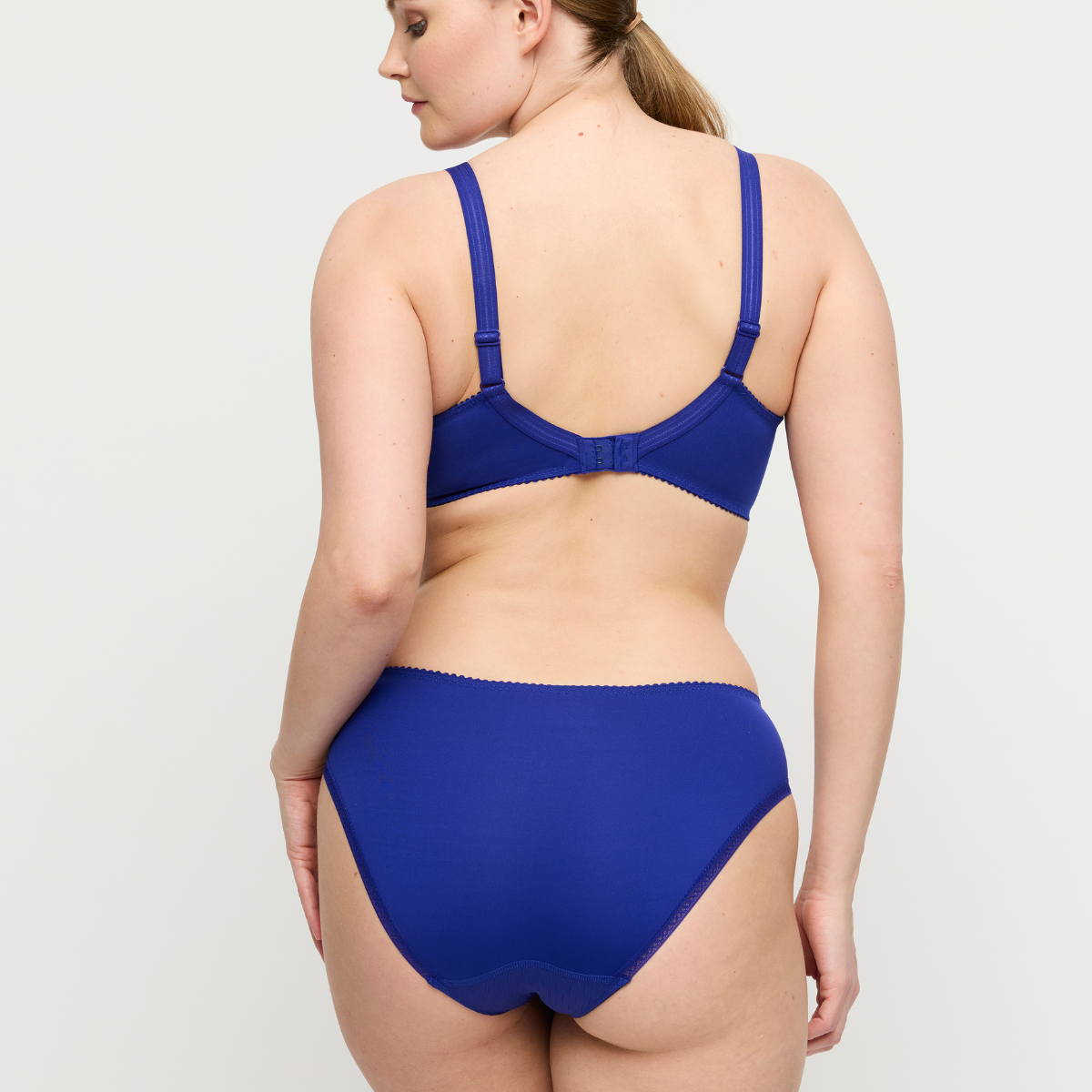 PrimaDonna Deauville tai trusse, blå - 0561815 - ICB - Iconic Blue