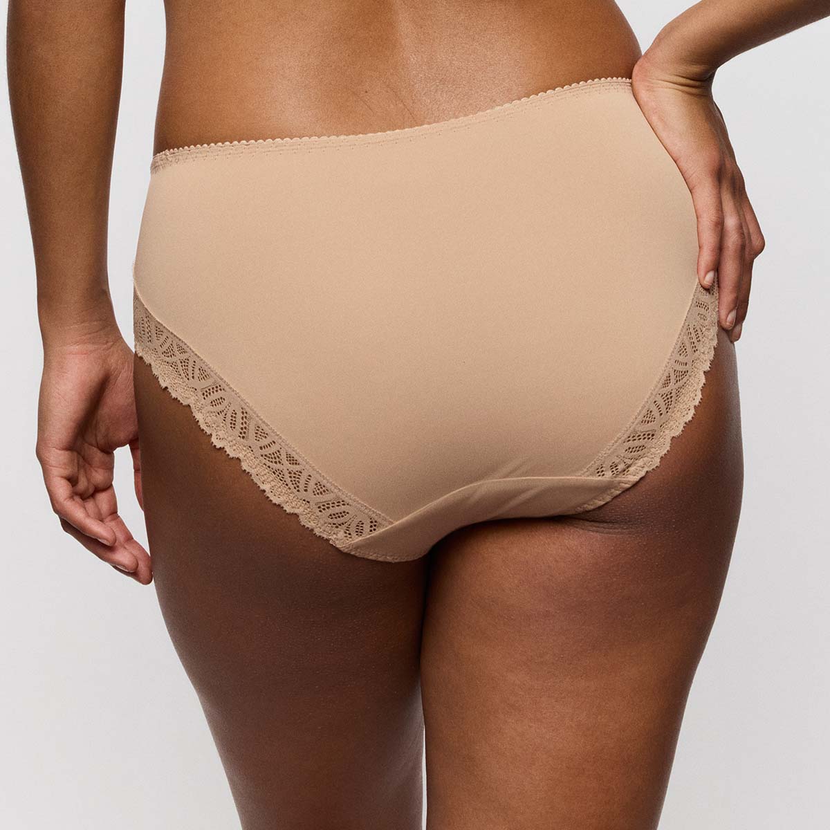 PrimaDonna Salerno maxi trusse, beige - 0563531 - CGI - Candy Ginger