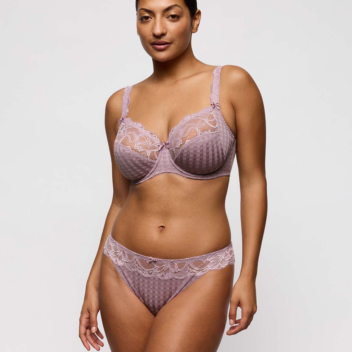 PrimaDonna Madison g-streng, lilla - 0662125 - SOF - Soft Sand