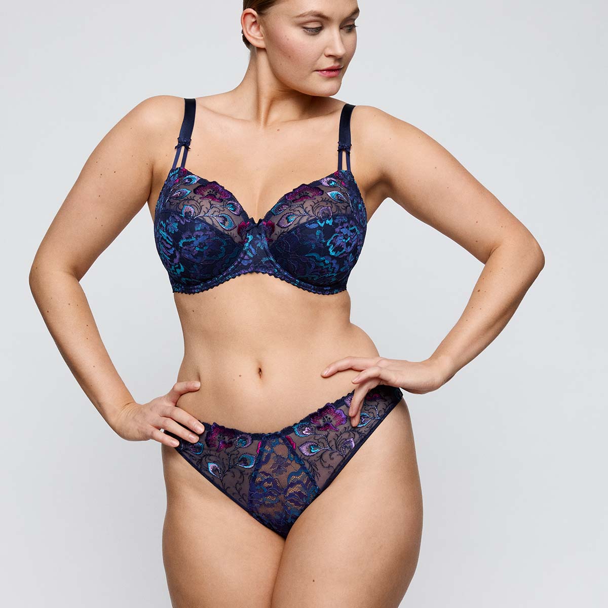 PrimaDonna San Angel g-streng, blå - 0663490 - WBL - Water Blue