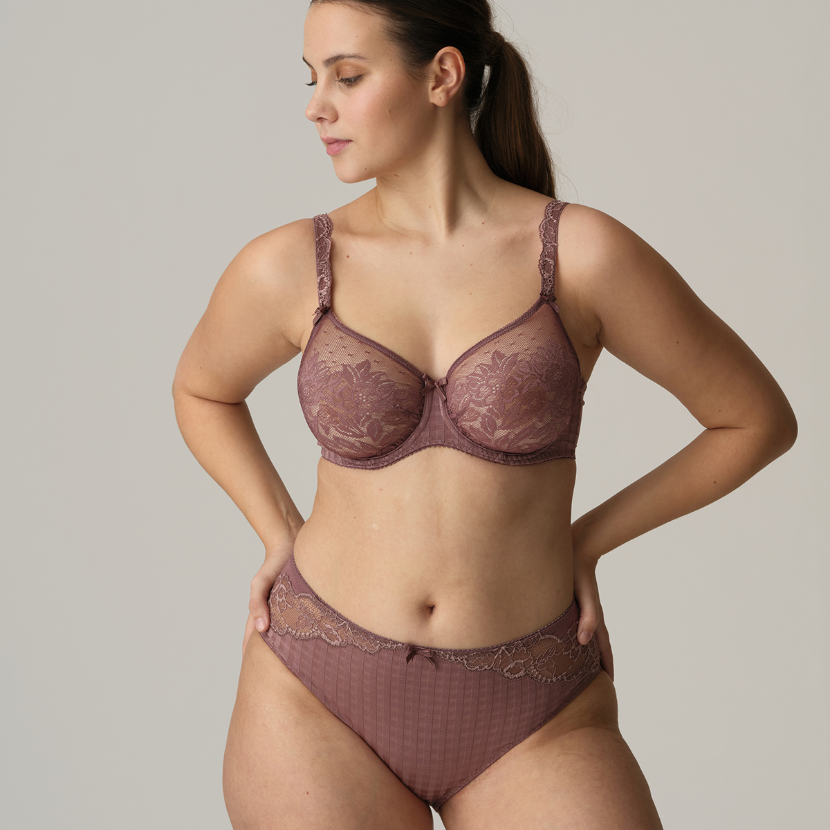 PrimaDonna Madison BH med bøjle, lilla - 0262127 - SAT - Satin Taupe