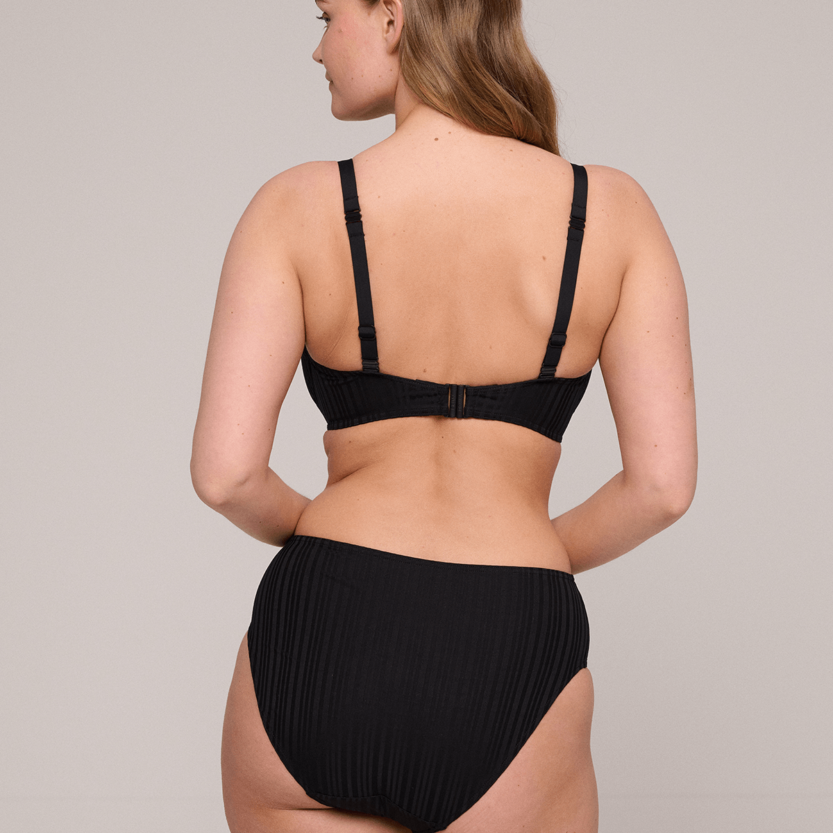 PrimaDonna Kiruna bikini top med bøjle, sort - 4012910 - ZWA - Black